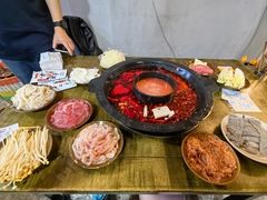 -黄潇洒老火锅(九眼桥宏济巷店)