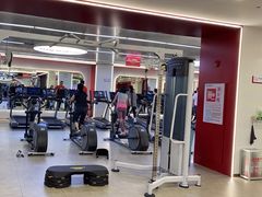 -英派斯健身旗舰店(海信国际中心馆)