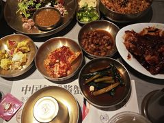 -草家酱蟹炭火烤肉店(珲春南路一店)