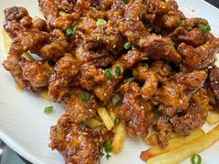 -老码头黑皮肘子锅包肉熏酱水饺(文政街店)
