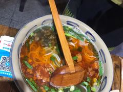 红烧黄牛肉米线-云上千禾(水上店)