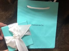 -Tiffany & Co.蒂芙尼
(杭州大厦店)