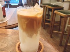 小拿铁-月球咖啡retro