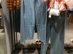 -URBAN REVIVO(西安Momopark店)