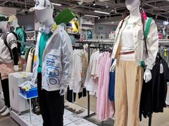 -唯品会(北京国瑞城店)