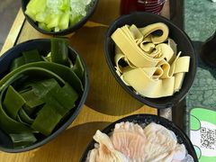 -麻田会 ·鲜活现烹·牛蛙火锅(珠江新城维家思广场店)