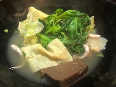 -万记麻辣烫国展总店