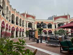 -佛罗伦萨小镇广佛名品奥特莱斯(疏港路店)