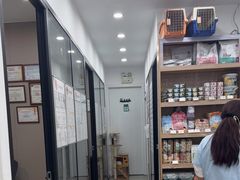 -四月宠物医院·猫专科·心脏专科·内科(转塘店)