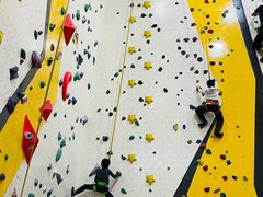 -问山MountQuest攀岩馆