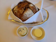 餐前面包-上海和平饭店华懋阁 Cathay Room