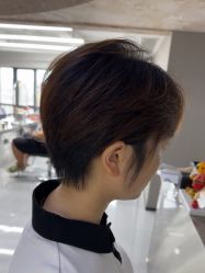 -宫铭烫发染发接发店