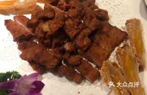 Crispy Pork Ribs with如意 Rolls