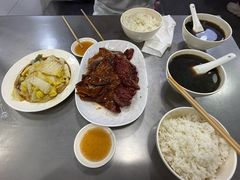 -华香鹅快餐店