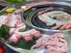 -哈哈碳都·牛肋条无限自助烤肉(宝龙店)