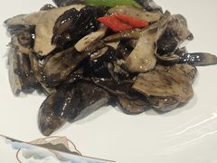 -乡村馕坑肉·烧烤·新疆菜·本地人更爱吃(阿勒泰首店)
