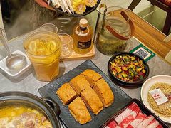 -品也·鲍鱼鸡火锅(皇庭广场店)