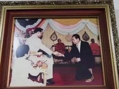 -Kha Mu Charoensang(Silom)