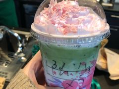 -星巴克(前滩世贸中心店)