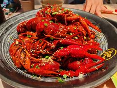 -肥肥虾庄·金牌油焖大虾(汉街SKP店)