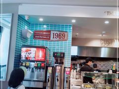 -The Habit Burger Grill 哈比特汉堡(世博店)