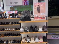 -BeLLE(北京赛特奥莱香江北路店)