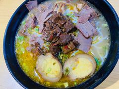 -花溪巷牛肉粉(泉城路店)