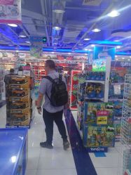 -玩具反斗城(正大广场店)