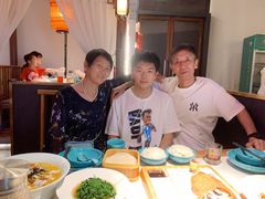 -荷塘秋月·本帮江浙菜(国权路店)