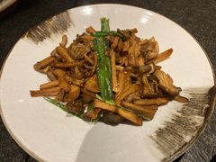 海盐菌菇-丝路金桃·新疆菜(徐汇店)