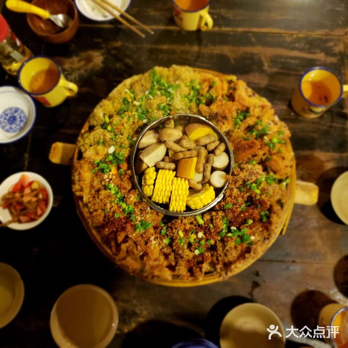 叠翠园特色中餐隆中对图片