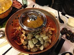 -鲜入围煮花胶鸡海鲜火锅