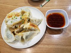 -三好食堂(煎饺·馄饨·肉饼米线·盛世广场店)
