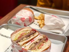 蘑菇牛肉汉堡-FATBURGER 特富客汉堡(外交公寓店)