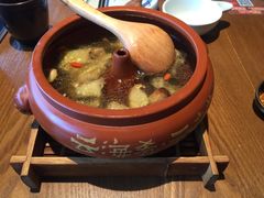 -云海肴·汽锅鸡·云南菜(天山百盛优客店)