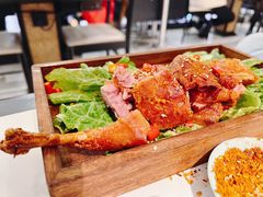 -江边城外烤全鱼(世茂广场店)