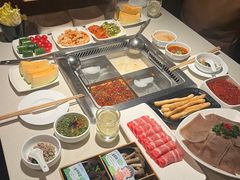 -海底捞火锅鲜切牛肉主题店(长寿路店)