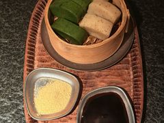 -三出山火锅(南京万象天地店)