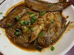 红烧杂鱼-红灯笼龙凤饭店(宁波老字号店)