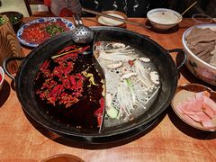 -周小明火锅(黑金冠社区店)