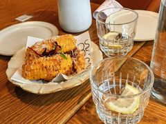 -Two Birds One Stone·一石二鸟(诚品生活店)