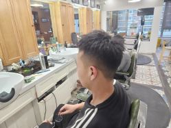 -韦恩先生Barbershop英式男士理发馆