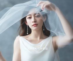 -雪中彩影婚纱摄影·微光艺术中心