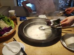 -陈大锅·岳阳鱼馆·地道岳阳菜(美食街店)