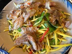 -Cuc Gach Quan Restaurant
