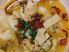 -小六鱼你.下饭酸菜鱼(益田假日广场店)
