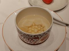 桂花鸡头米-荣轩(新荣记环球金融中心店)