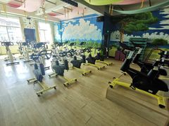 -瑞莱克斯健身俱乐部