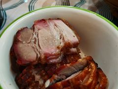 脆皮香猪肉-肇兴特色牛肉粉