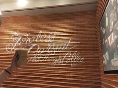 -星巴克(上海虹桥新天地二店)